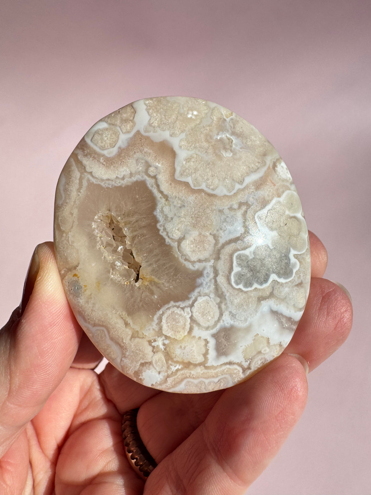Flower Agate Palm Stone