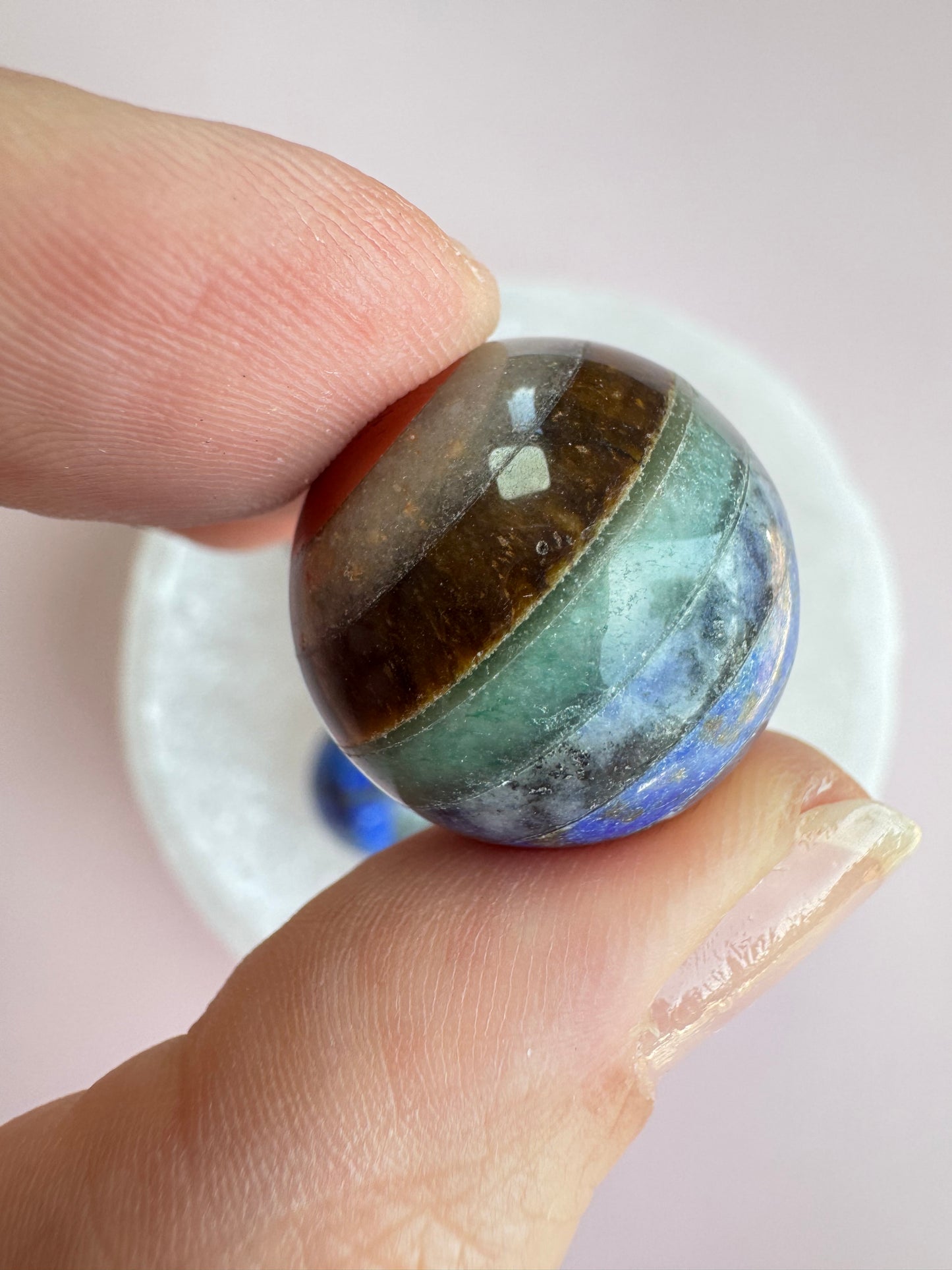 Rainbow Mini Sphere Carving - 0.8" (≈ 2 cm)