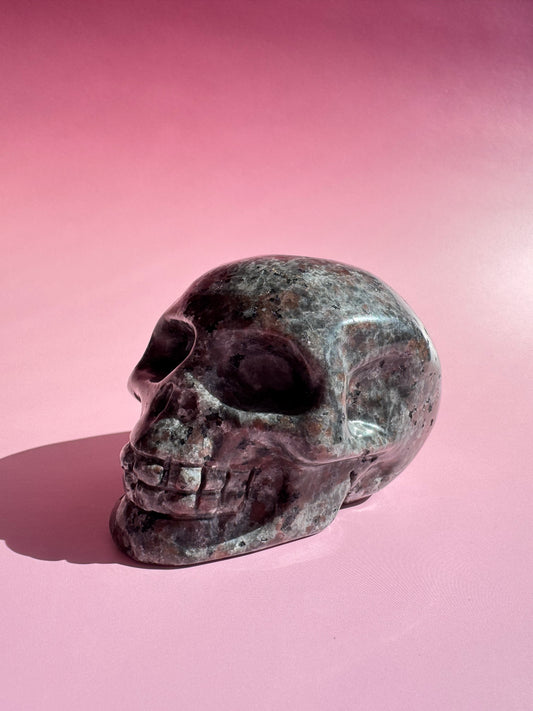 Yooperlite Skull Carving