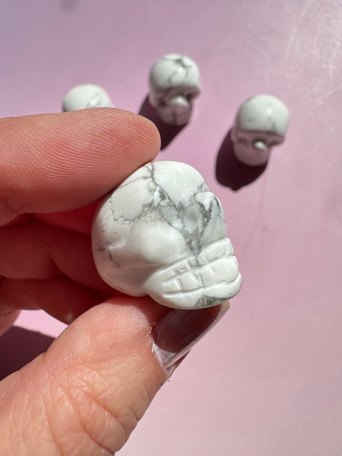 Howlite Skull Mini Carving