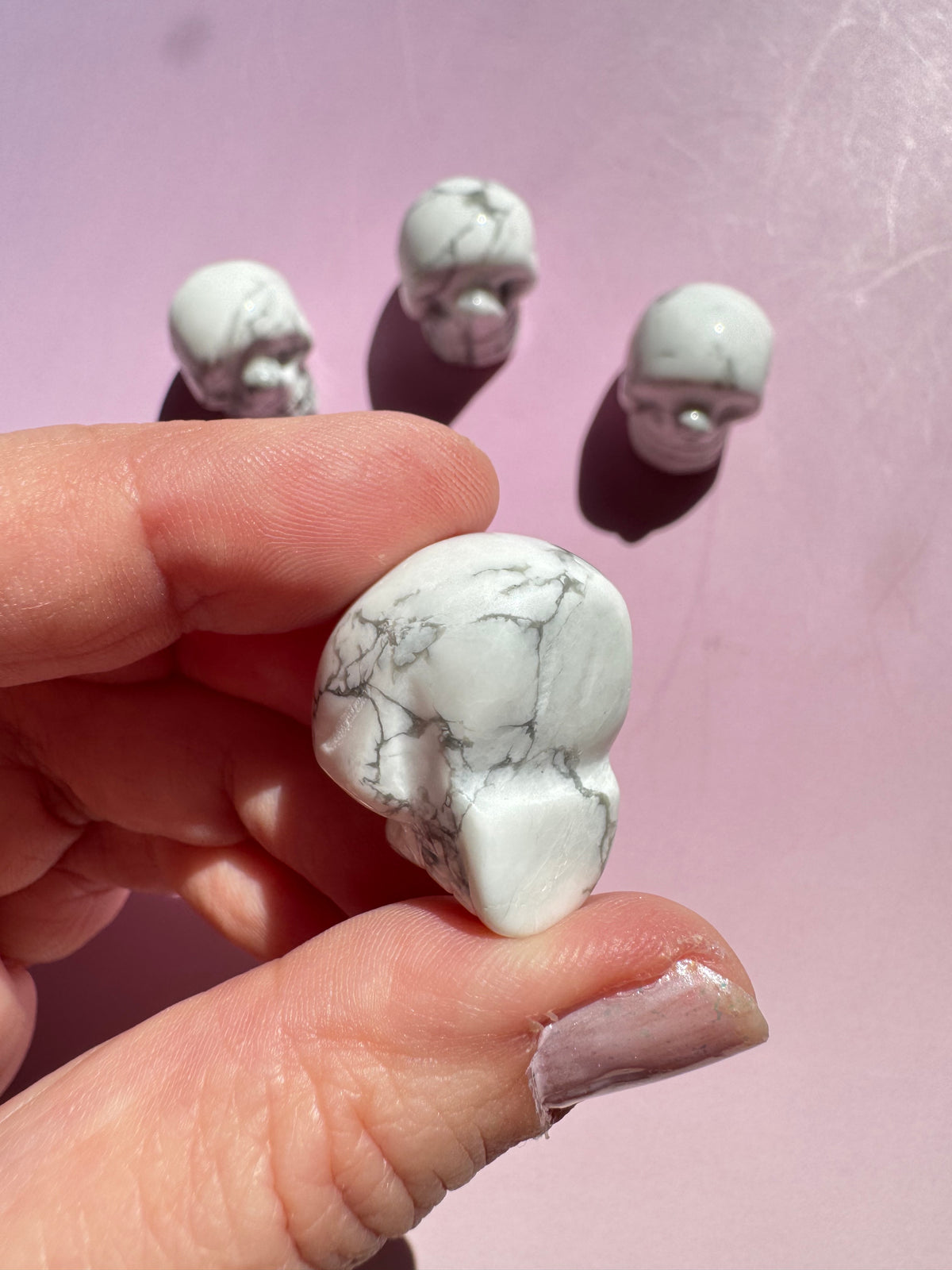 Howlite Skull Mini Carving