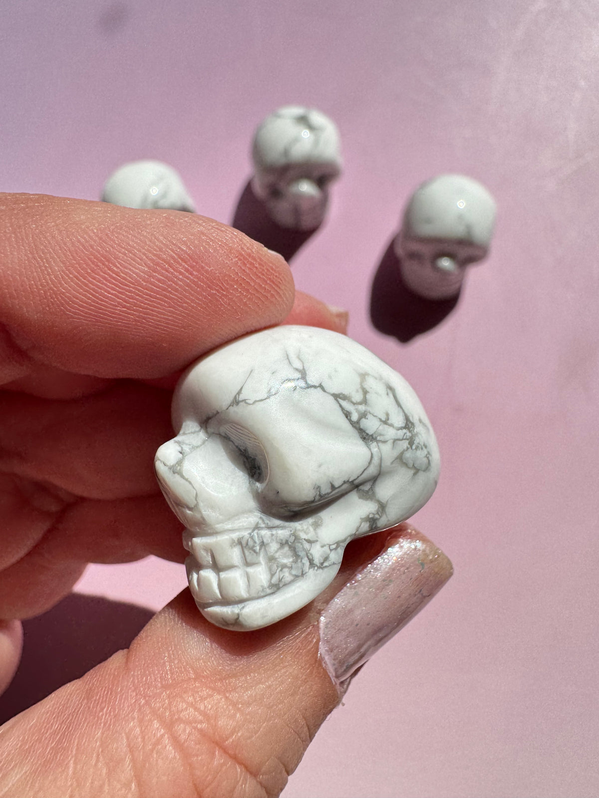 Howlite Skull Mini Carving