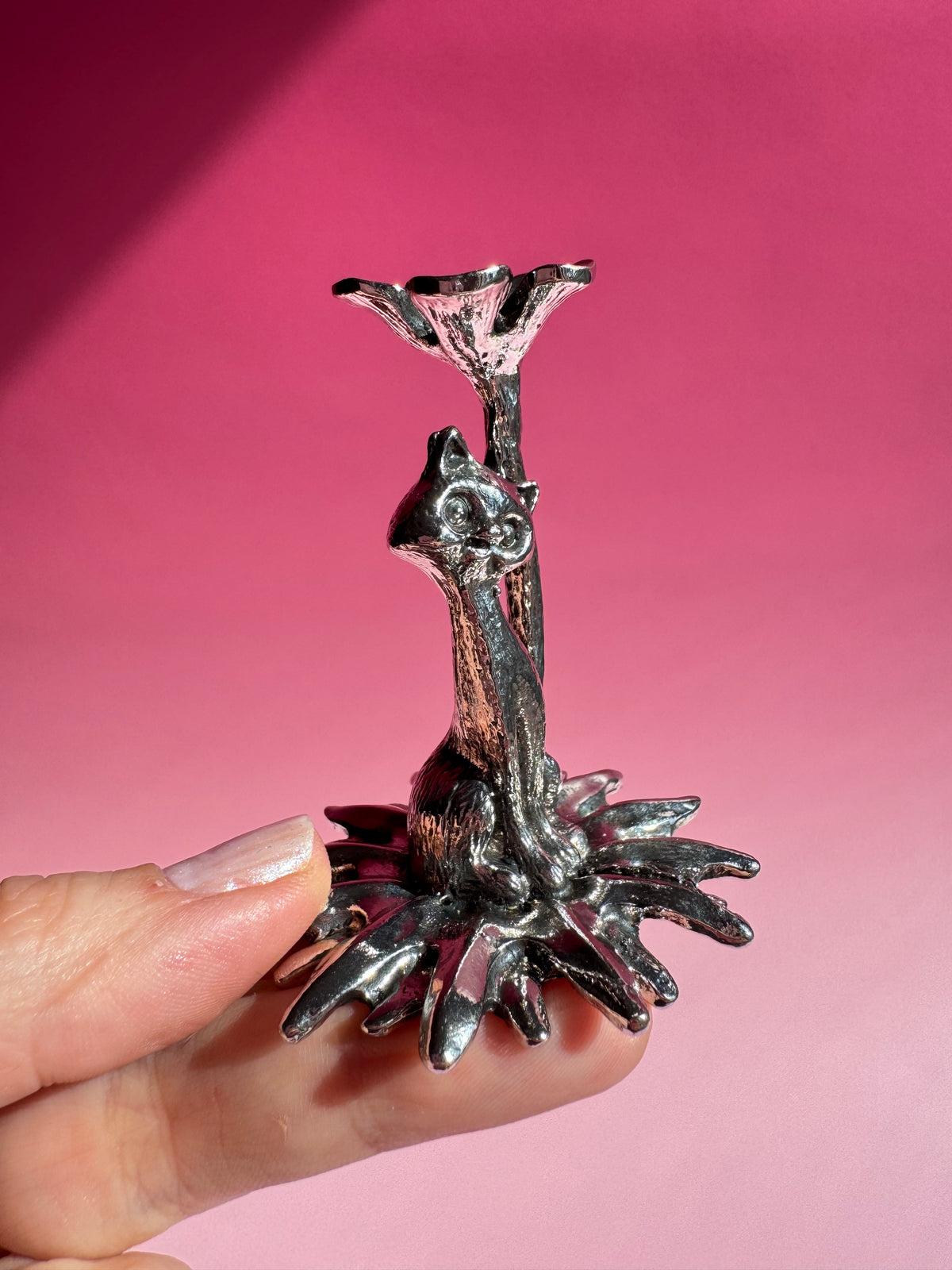 Cat and Flower Metal Mini Sphere Stand