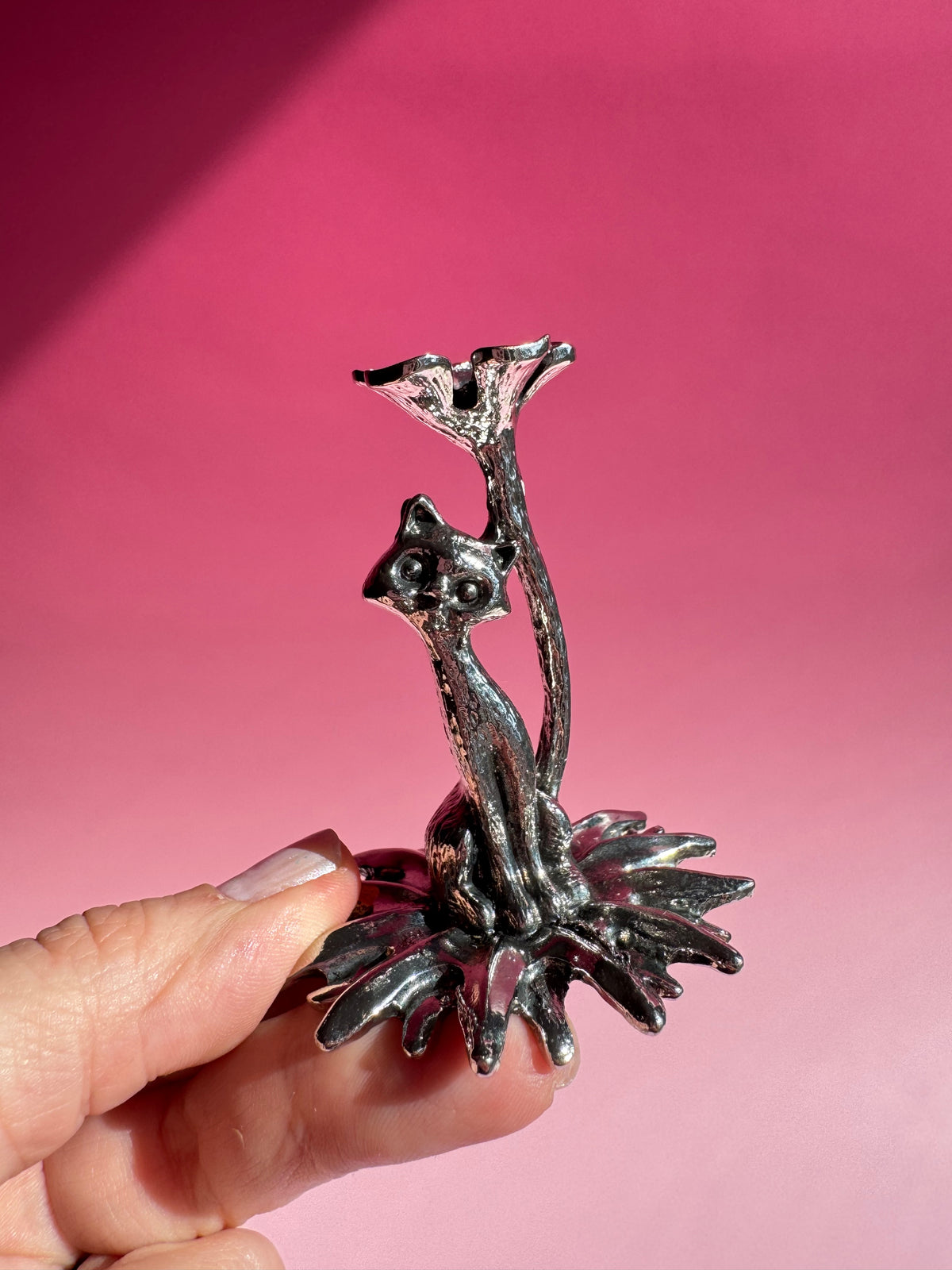 Cat and Flower Metal Mini Sphere Stand