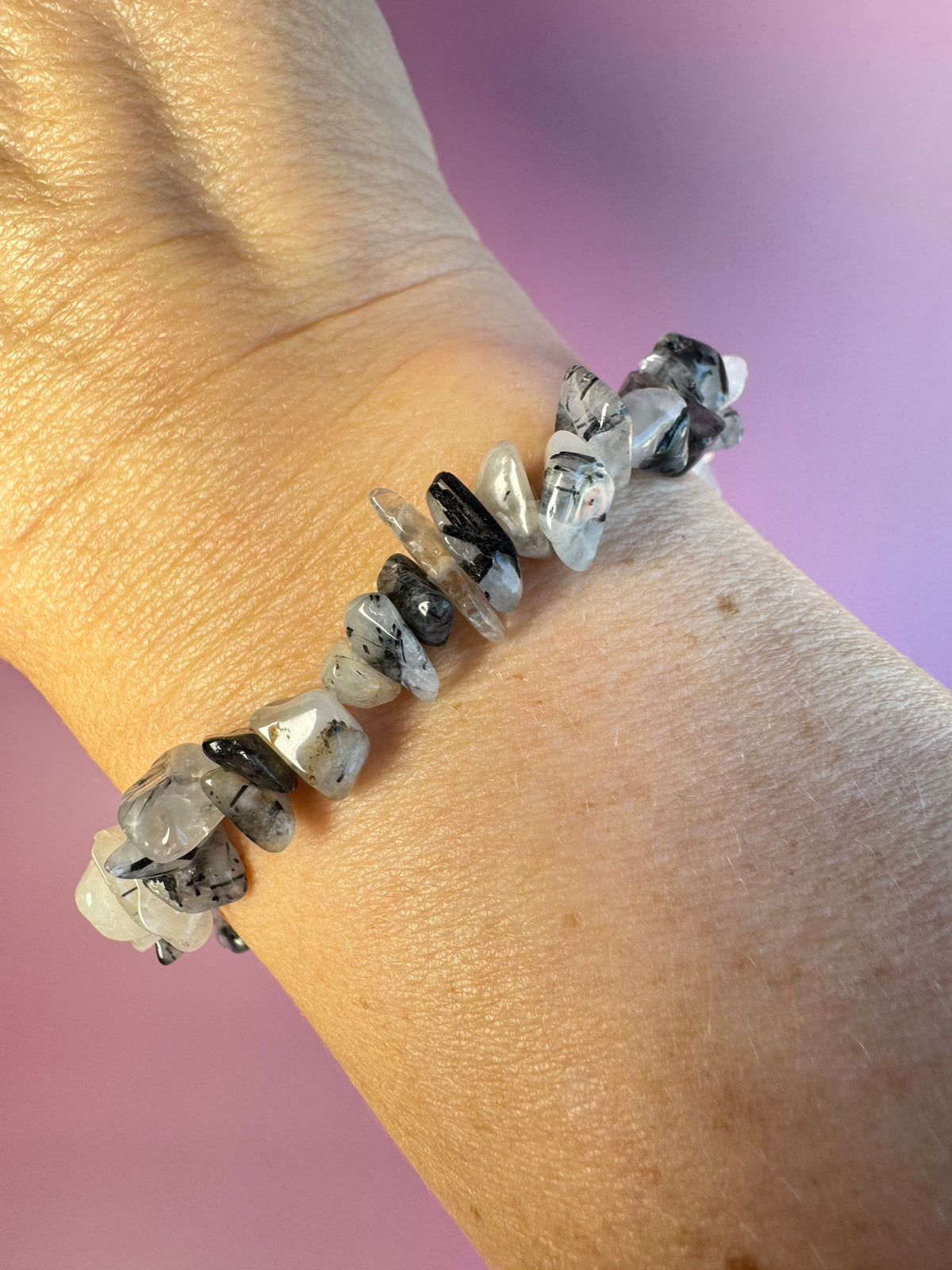 Tourmalinated Quartz Chip Bracelet; 7" Stretchy Bracelet