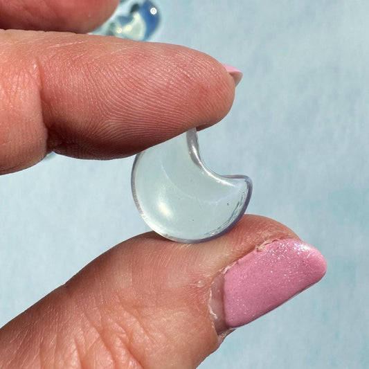 Opalite Mini Moon Carving (0.5")