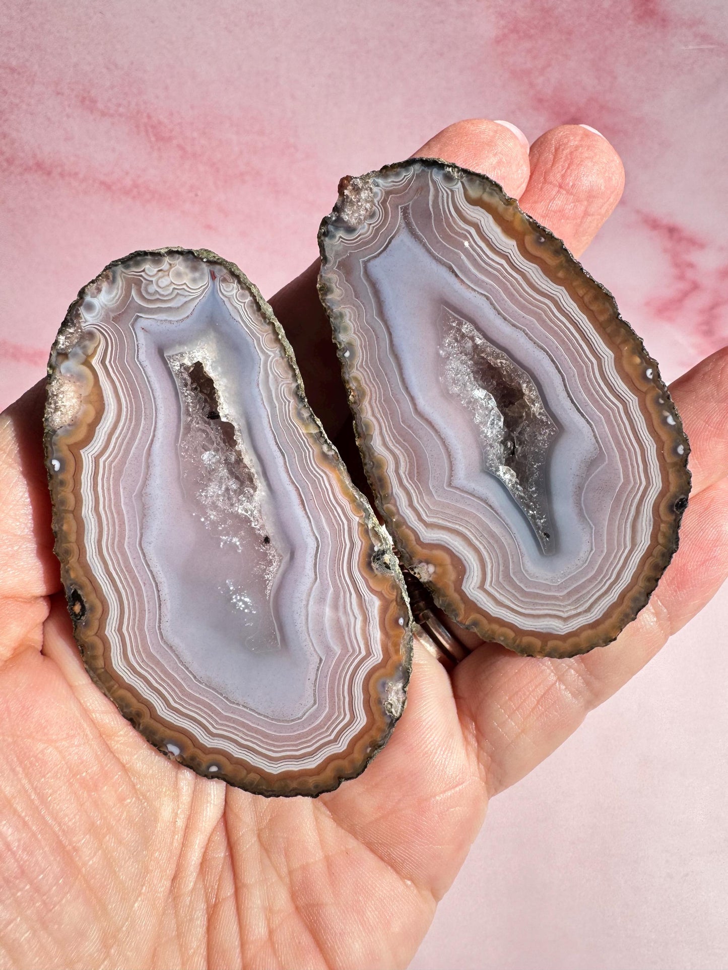 Oblong Zhanguo Agate Specimen with Distinct Banding