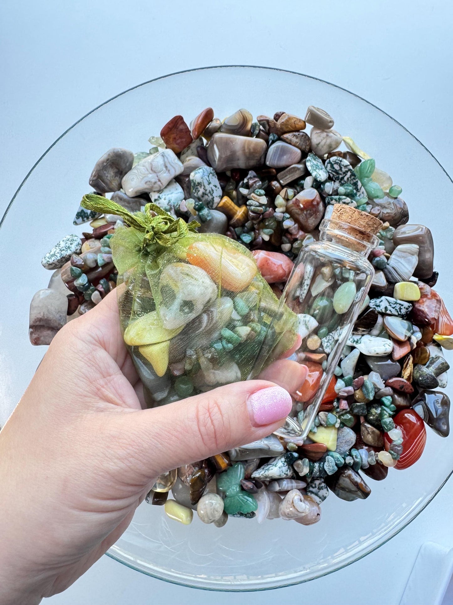 NATURAL WONDERS Crystal Confetti Scoop